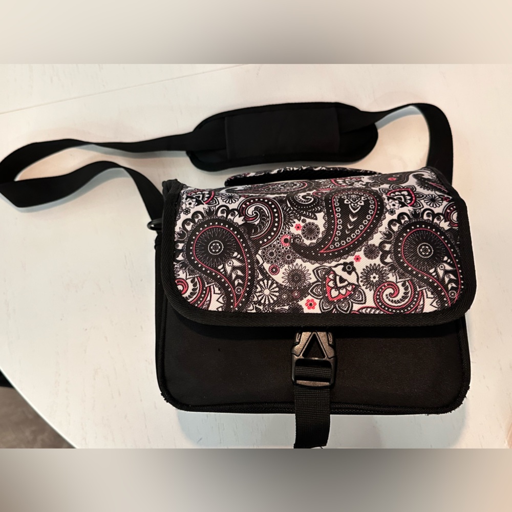 Black Paisley DSLR Camera Bag